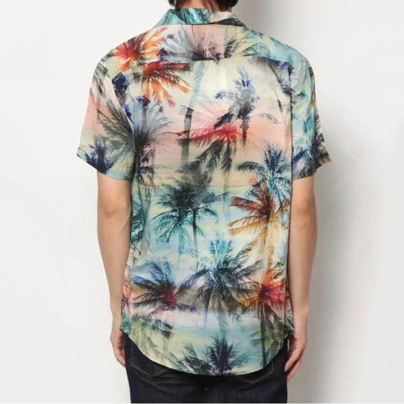 Guess Rogan Pacific Palms  Regular-Fit Button-Down Shirt - Picture 2 of 14